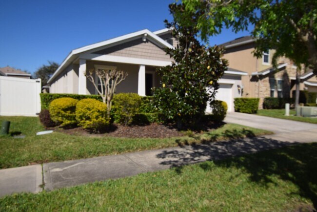 Building Photo - 2021 Beacon Landing Cir