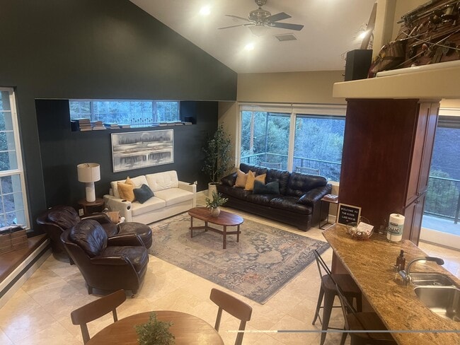Foto del edificio - 36114 N Peak Way