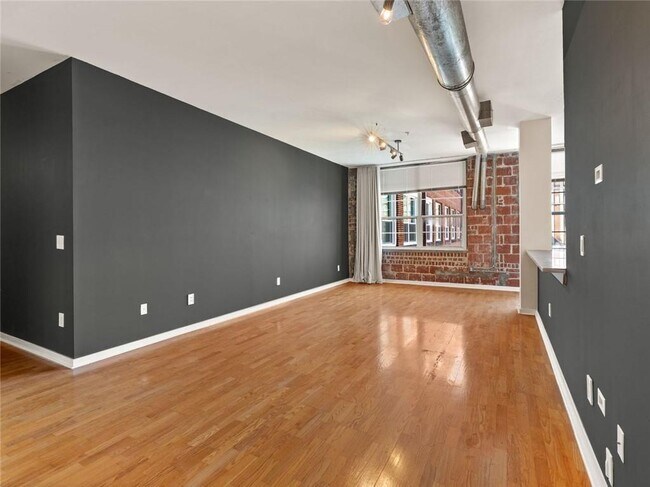 Building Photo - 800 Peachtree St NE