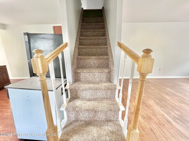 Building Photo - 2017 Margaret Ave