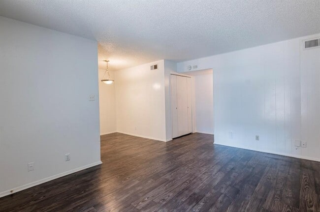 Building Photo - 3121 Speedway