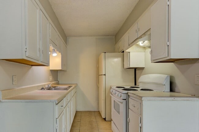 Interior Photo - The View: 1 & 2 Bedroom Apartments with All Inclusive Utilities Option