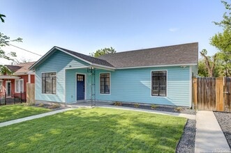 Building Photo - 515 Nolan St