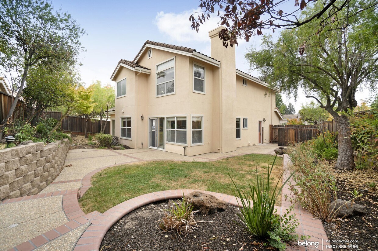 Primary Photo - 199 Montevideo Cir