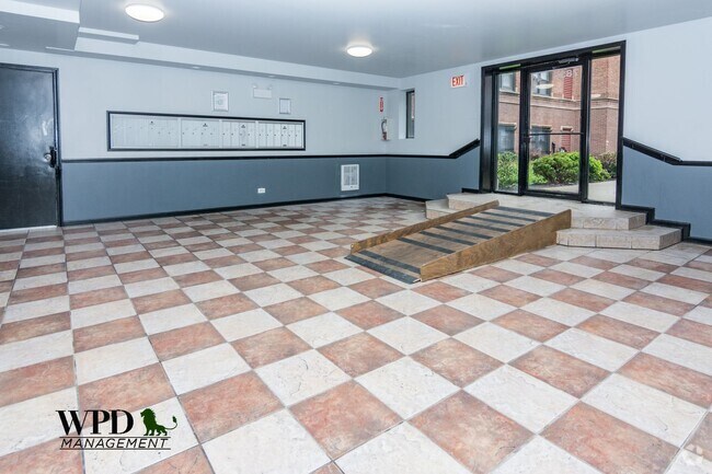 Building Photo - 7838 S Ellis Ave