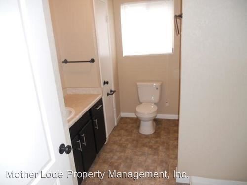 Building Photo - 3 br, 2 bath House - 44 Roble Rd
