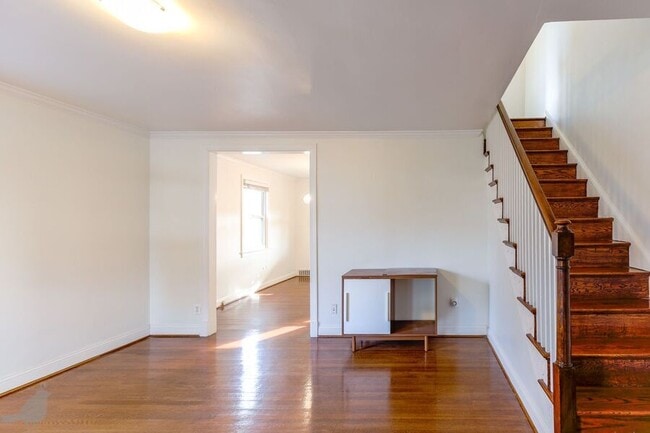 Building Photo - 3937 Ames St NE