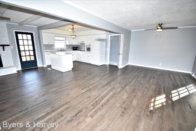 Foto del edificio - 3 br, 3 bath House - 1235 Southern Parkway