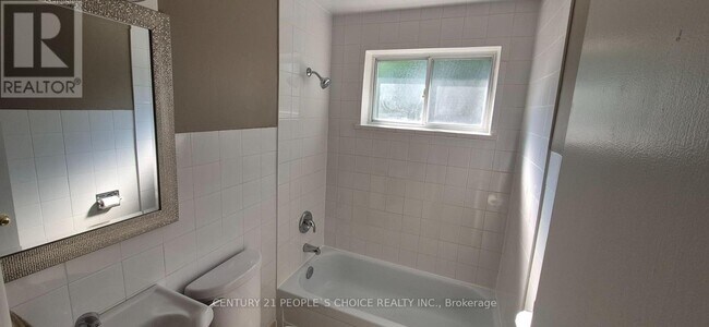 Photo du bâtiment - 88 Vista Blvd