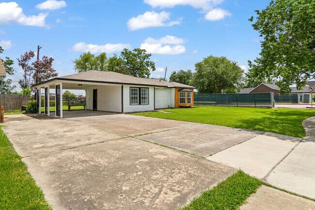 Foto del edificio - 1000 W Thomas Ave