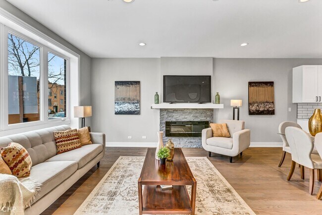 Building Photo - 2817 N 75th Ave