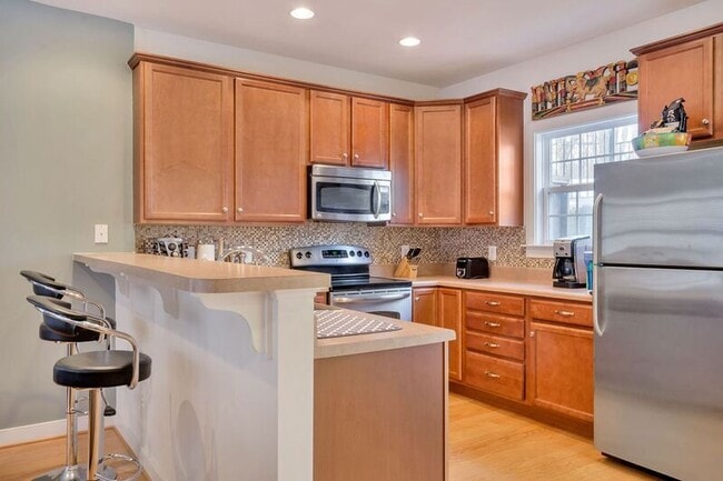 Building Photo - 158 Brookwood Dr