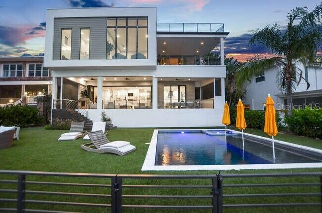 Building Photo - 588 Riviera Dr