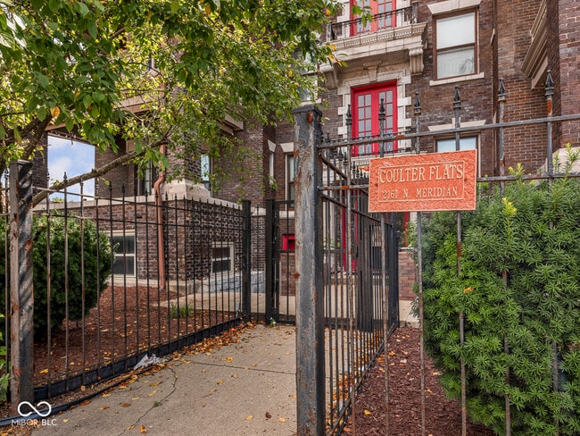 Foto del edificio - 2161 N Meridian St