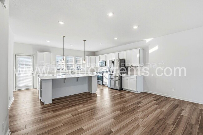 Foto del edificio - 9751 Junction Sta