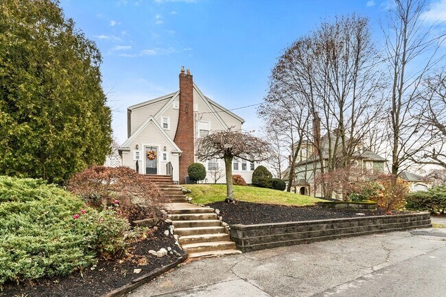 Building Photo - 33 Ashcroft Rd