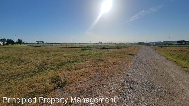 Building Photo - 3 br, 2 bath House - 4101 Windmill Road