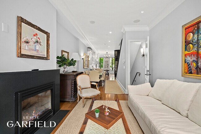 Foto del edificio - 320 E 55th St