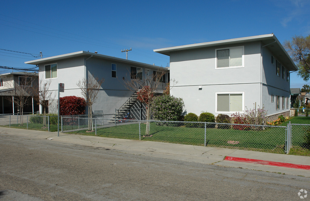 Foto principal - 1319 Rogell Ave