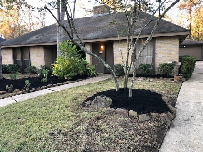 Building Photo - 3723 Glenwood Springs Dr