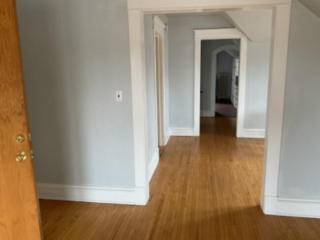 Building Photo - 3315 Oakland Ave