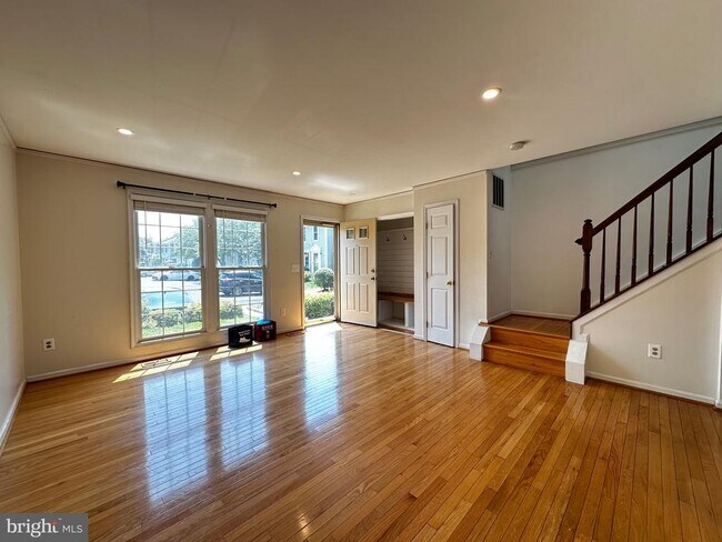 Foto del edificio - 9799 Mock Orange Ct