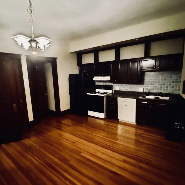 Foto del edificio - 2215 Victor St