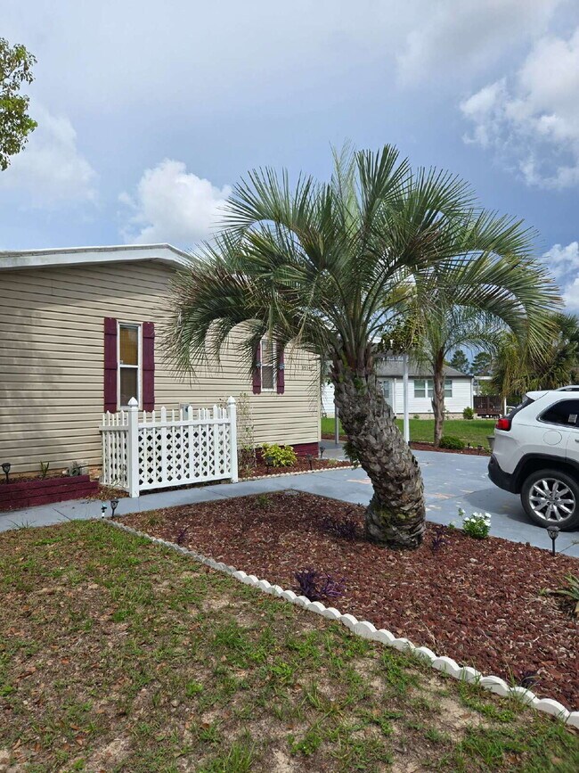 Building Photo - "Charming 3-Bed, 2-Bath Mobile Home Retrea...