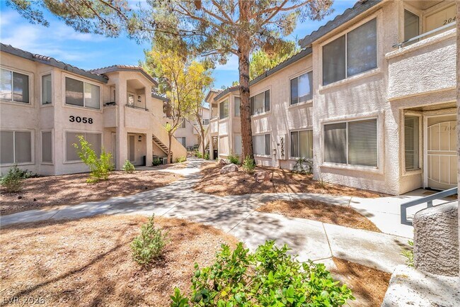 Building Photo - 3060 Tarpon