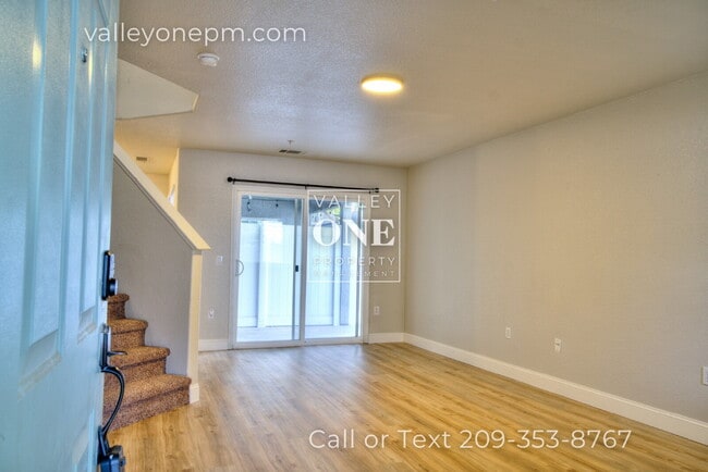 Foto del edificio - 1130 E Monte Vista Ave