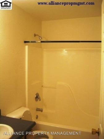 Building Photo - 701 Mantle Dr