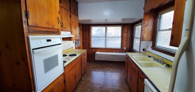 Foto del edificio - 2 Bedroom 1 Bathroom House!