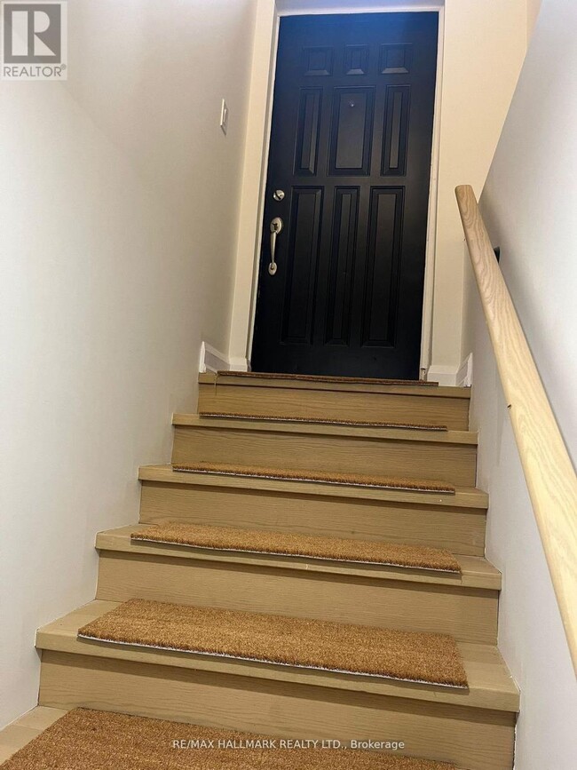 Building Photo - 30 Gatcombe Cir