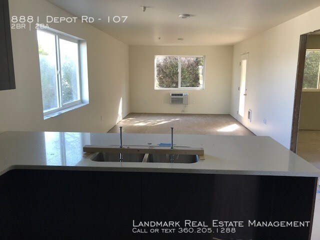 Foto del edificio - 8881 Depot Rd