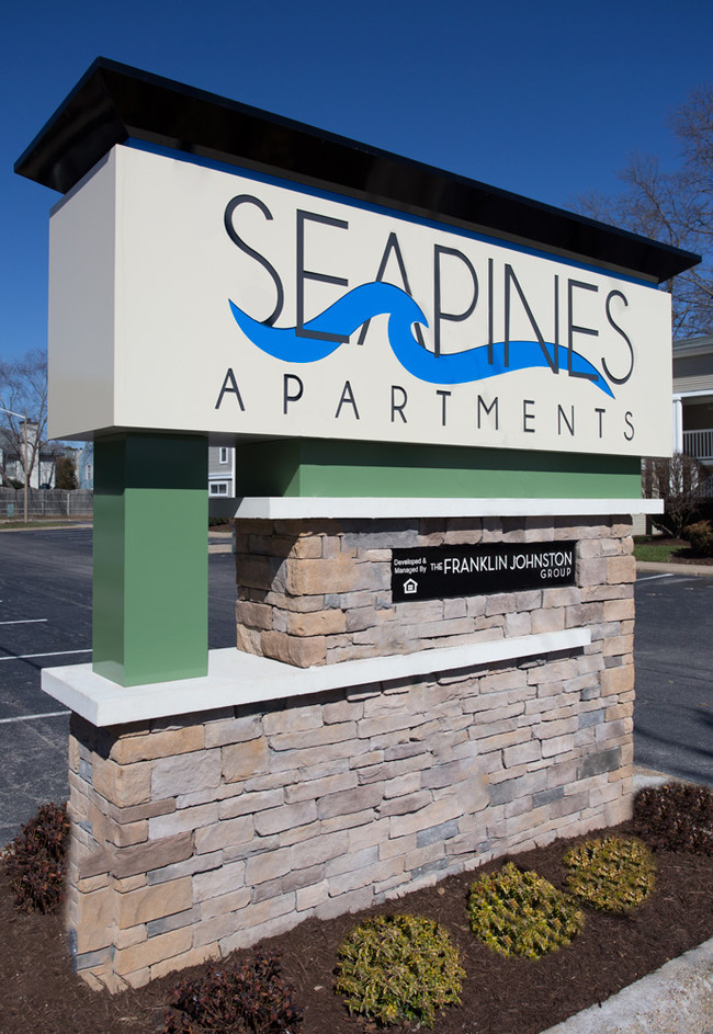 Sea Pine Apartments