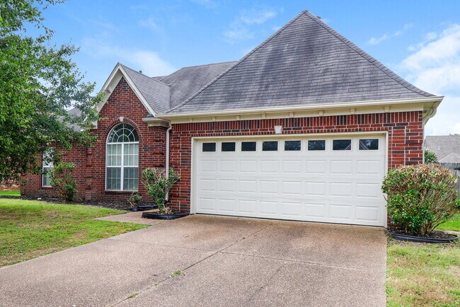 Building Photo - 8249 White Wing Ln