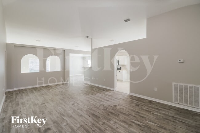 Foto del edificio - 13230 Kent Bradley St