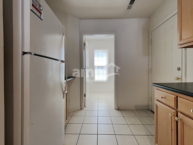 Foto del edificio - 181 Cameron Way Cir