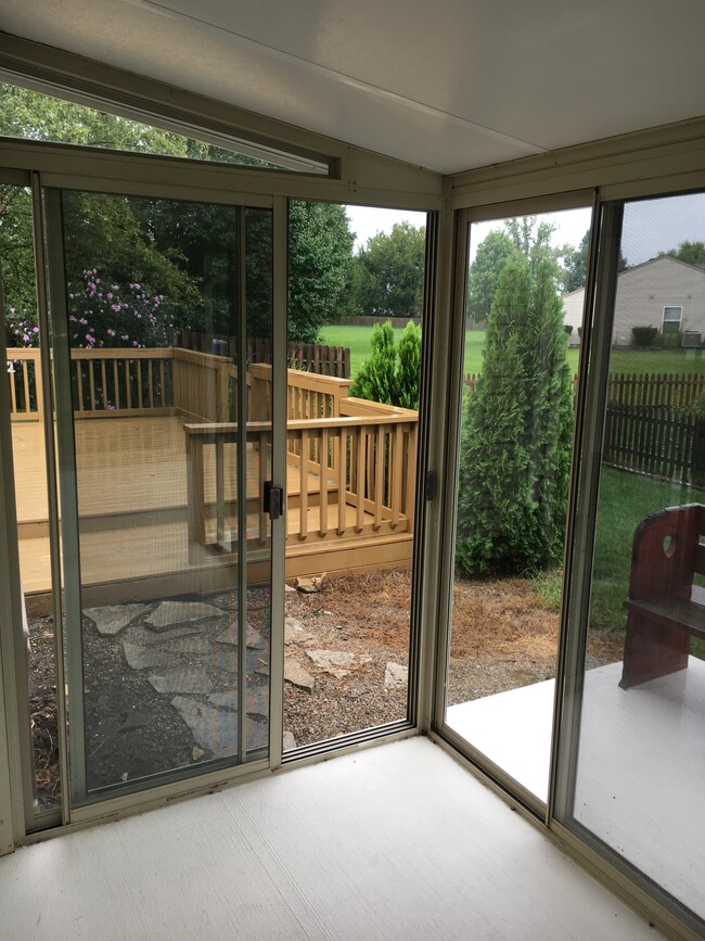 Screened-in Porch - 17738 Captiva Way