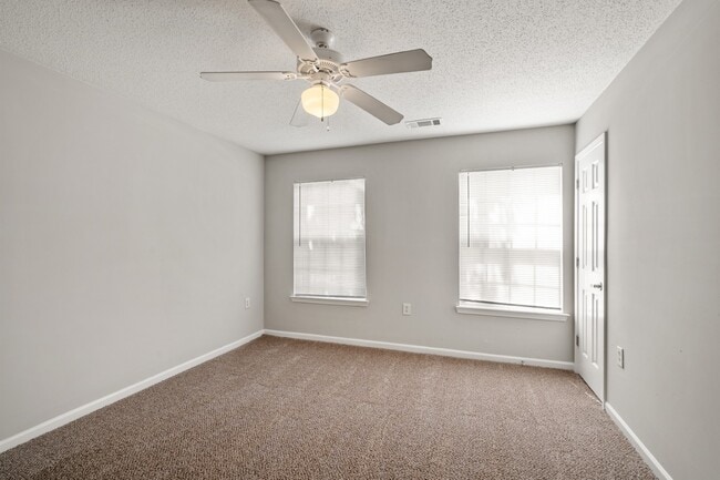 Building Photo - Palms on Ashley River Apartments