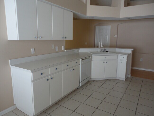 Foto del edificio - 30450 Wrencrest Dr