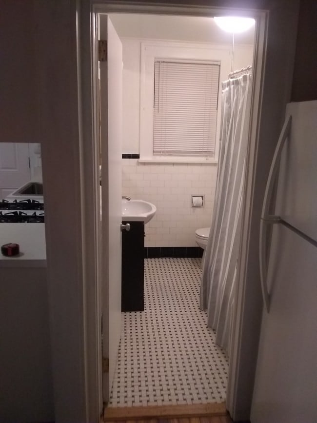 Bathroom - 720 E 2nd Ave