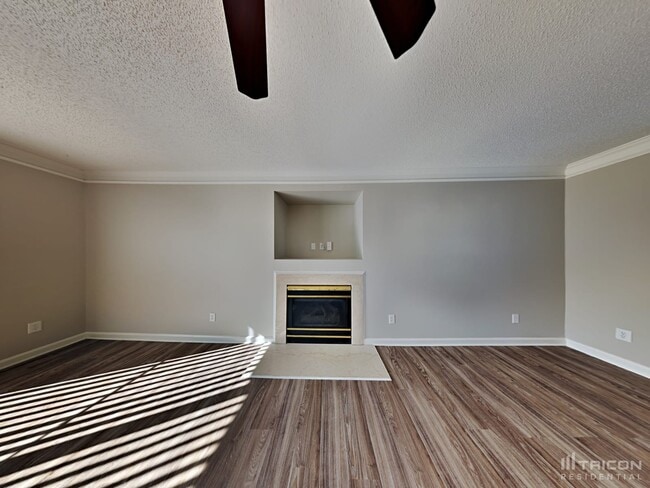 Building Photo - 7600 Gillman Ct