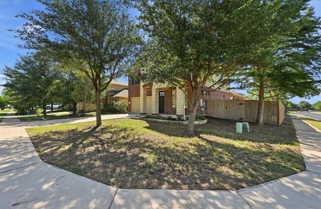 Building Photo - 351 Wincliff Dr