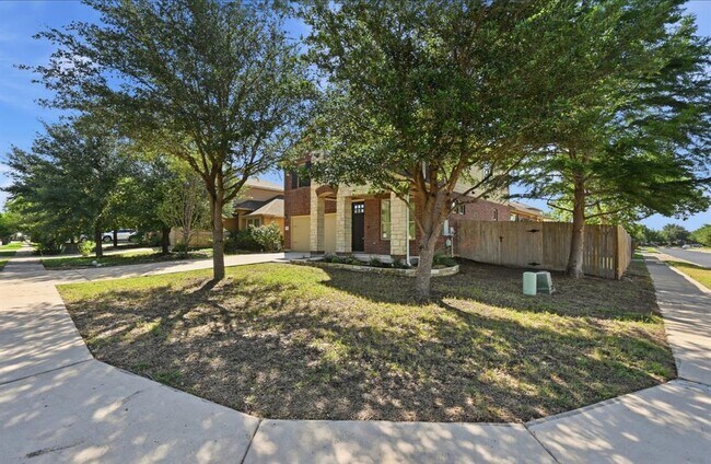 Foto del edificio - 351 Wincliff Dr
