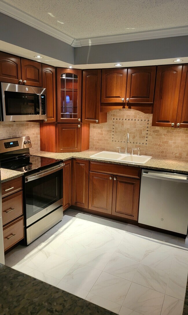 Foto del edificio - 248 Woodscape Dr