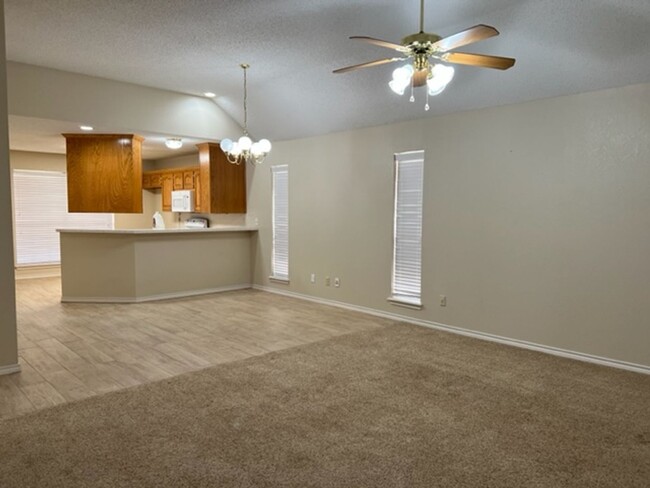 Building Photo - 1097 Lytle Creek Dr