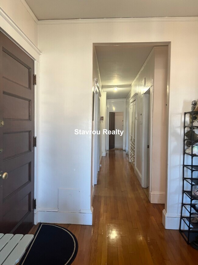 Foto del edificio - 1681 Beacon St
