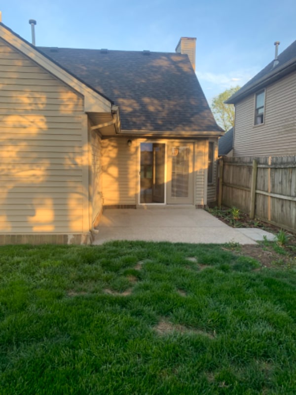 Building Photo - 3737 White Pine Dr