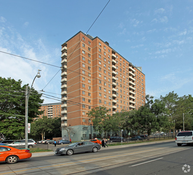 Building Photo - Moss Park Apartments